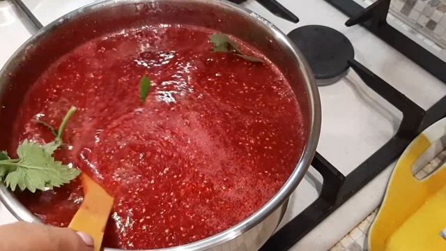 Ароматное Малиновое варенье с мятой. смотреть онлайн
