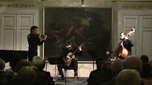 Pablo De Sarasate: Zigeunerweisen / Gypsy Airs | Astor Trio