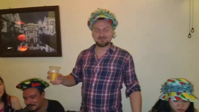 01.01.2017 Новый Год в Хойане! Дружеский тост Лёхи Мотовьетнама смотреть онлайн