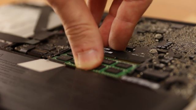 HOW TO HAVE A BEAST MACBOOK PRO смотреть онлайн