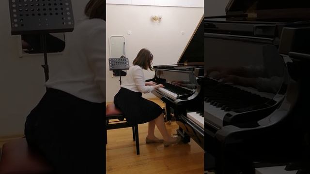 Бах-Маленькая прелюдия, Гедике Пьеса смотреть онлайн