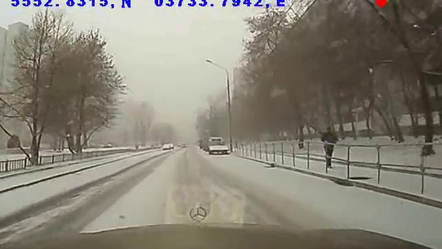 Задний привод на скользкой дороге смотреть онлайн