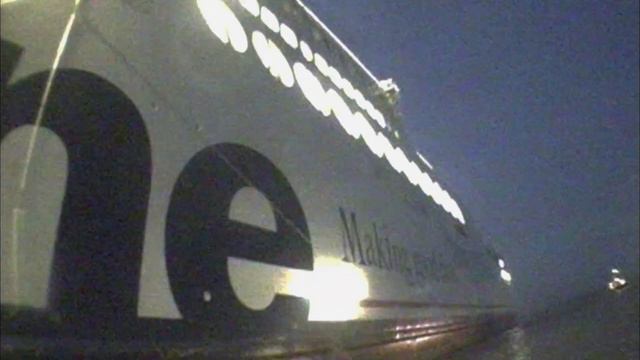 Drug Smuggler Sea Divers Trapped In Freezing Ocean | Mayday! Mayday! смотреть онлайн