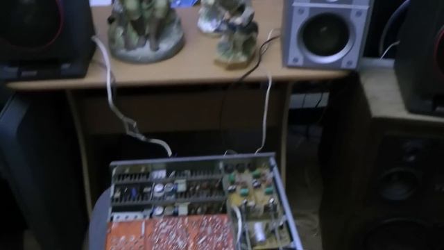 Фигурки,Сравним колонки Вега и супер усилок Амфитон... смотреть онлайн