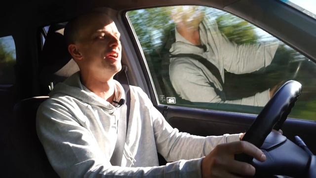 This 500 HP Honda CR-V Was Built To Troll Turbo Civics. смотреть онлайн