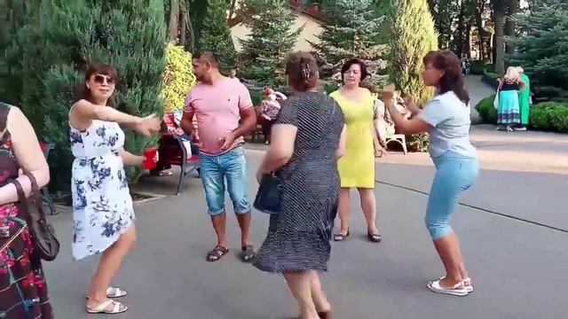 У РЕКИ ВСЕГДА ДВА БЕРЕГА смотреть онлайн