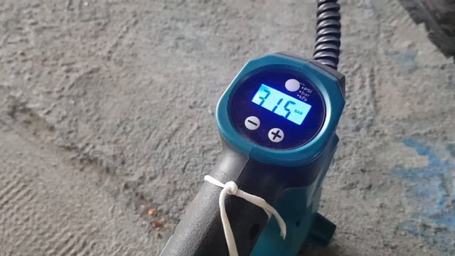Makita DMP180 Cordless Inflator 18V смотреть онлайн
