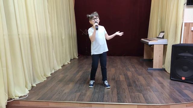 Песня «Волшебник- недоучка». Исп. Заболотина Варвара смотреть онлайн
