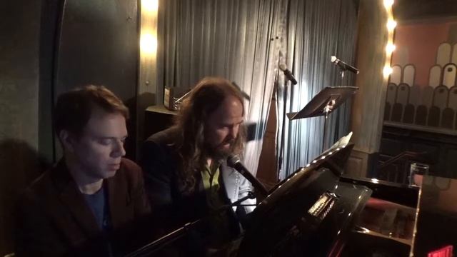 The Oracle Show - Corn Mo & David Nagler - Father Figure смотреть онлайн