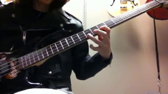 Bass at Best Buy смотреть онлайн