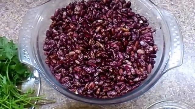 Пюре из фасоли с кинзой смотреть онлайн