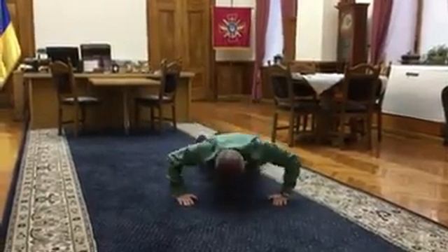 Муженко. 22 Push-Up Challenge. Генерал Армии. Начальник Генерального Штаба. смотреть онлайн