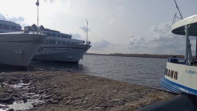 Т/х Александр Радищев. Обзор.