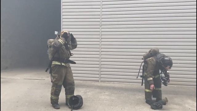 Пожар в производственном здании в Миассе смотреть онлайн