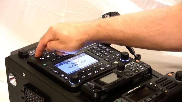 O9 Integrated Control Head for the Motorola APX 7500 | CSW смотреть онлайн