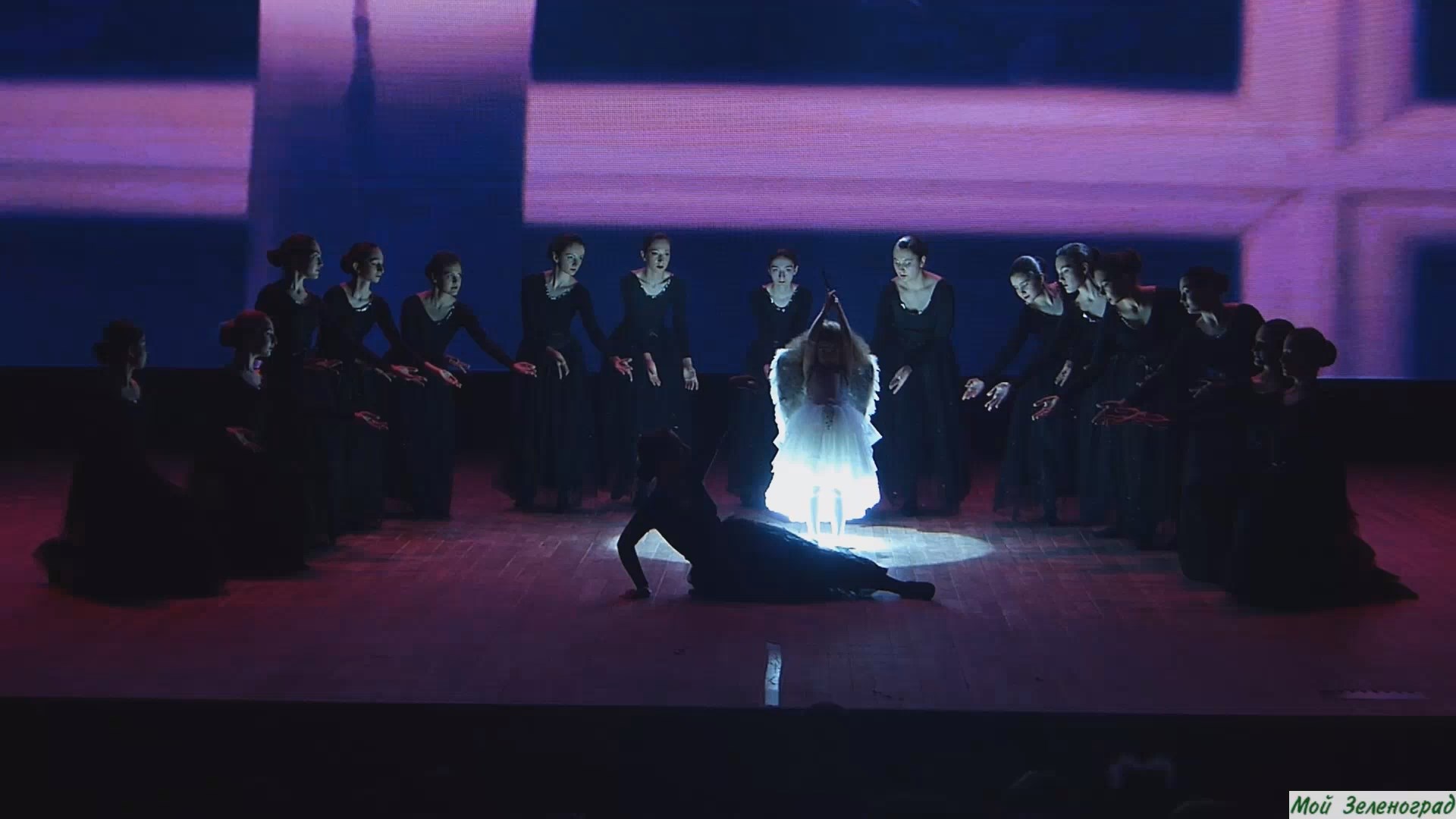 Танцевальный ансамбль "Ахтамар". Танец "Возвращайся домой"