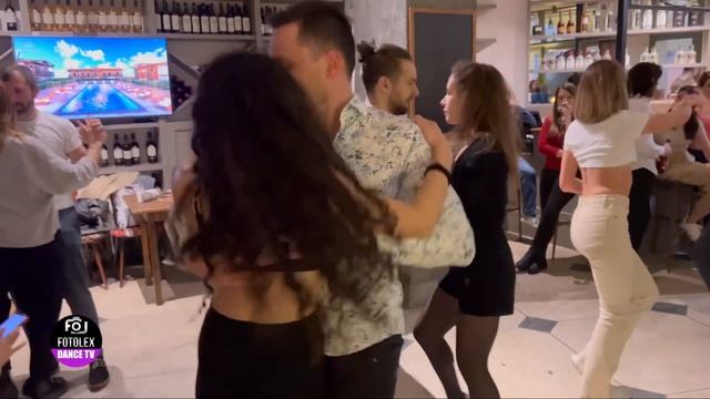 Bachata | Fotolex DTV | Latin Dance Party | Mosmieri | Tbilisi | Thursday смотреть онлайн