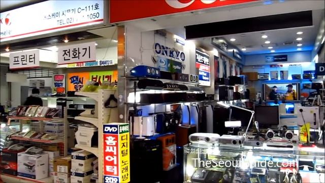 ETLAND Electronics Land at Yongsan Electronics Market in Seoul, South Korea смотреть онлайн