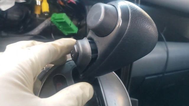 Honda Element - Front Panel , A/C Controllers & Shift Knob Light Bulbs Removal and Replacement смотреть онлайн