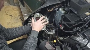 СНЕГОХОД POLARIS TRAN SPORT. ЗАМЕНА МАСЛА В КОРОБКЕ. КЛЕИМ КОЛОДКИ И ЗАВОДИМ ПОСЛЕ ГОДА ПРОСТОЯ .