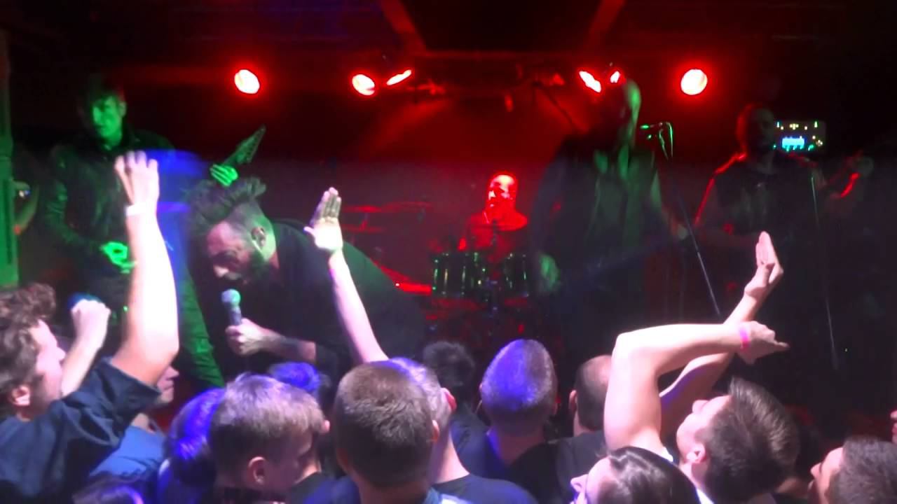 Caliban – Memorial + Walk Alone (live in Rostov) смотреть онлайн