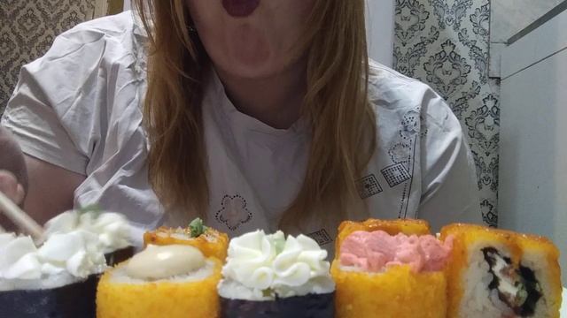 Мукбанг Итинг Mukbang Eating ASMR | Роллы Суши Rolls смотреть онлайн
