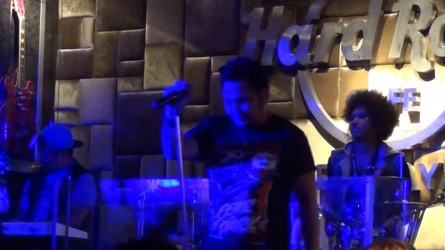 Hard Rock cafe Паттайя 2018 6 смотреть онлайн