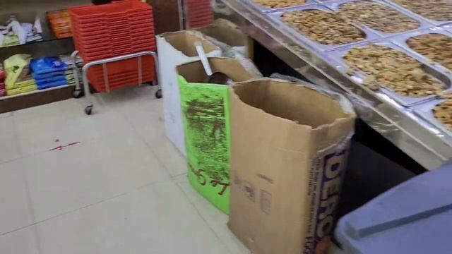 ДРУГОЙ ДУБАЙ/НАБЕРЕЖНАЯ КРИК/ПРОБУЕМ ЕДУ/ГДЕ КУПИТЬ СУВЕНИРЫ/ЛОДКА АБРА смотреть онлайн