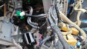 Ниссан ноут дует горячим воздухом