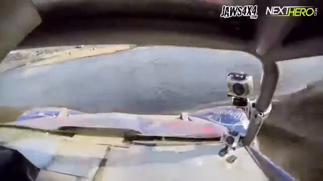 Машины и снегоходы едут по воде как по суше смотреть онлайн