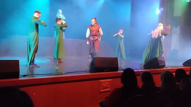 Лэ о Лэйтиан. 20.01.23
Знакомство с родителями смотреть онлайн