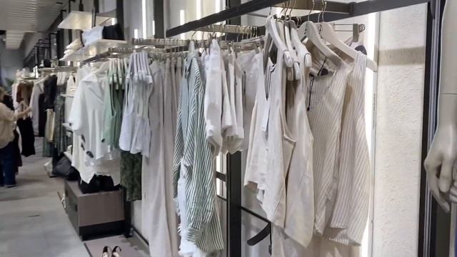 Летние скидки - что по чем?! ? Время шопинга ?? Мега Химки. Zara, Stradivarius, Стокманн. Часть 1 смотреть онлайн