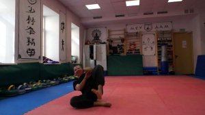 Кувырок через плечо