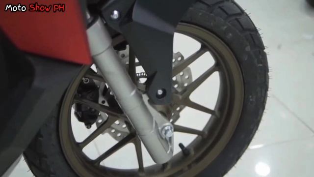 2022 Honda ADV 160 Matte Red Walkaround смотреть онлайн