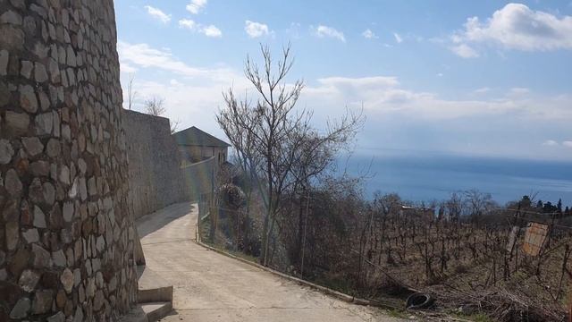 СНЯТ С ПРОДАЖИ!!!! НЕДОРОГО КУПИТЬ УЧАСТОК У МОРЯ , Ялта пгт. Массандра 4 200 000 РУБ. смотреть онлайн