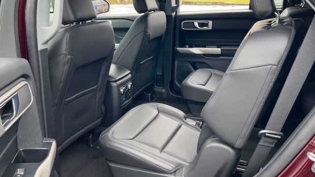 2022 Ford Explorer XLT | Burgundy | Vehicle Walk Around Video at LaFontaine Ford of Saint Clair. смотреть онлайн