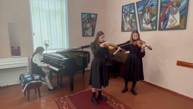 Попович Омеліяна 5 клас, дует скрипалів Дудка Христина, Суторміна Єлизавета
