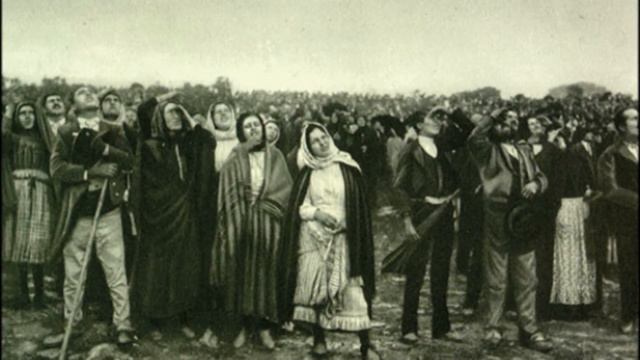 Aparição de Nossa Senhora em Fátima | Mensagens da Virgem Santíssima смотреть онлайн