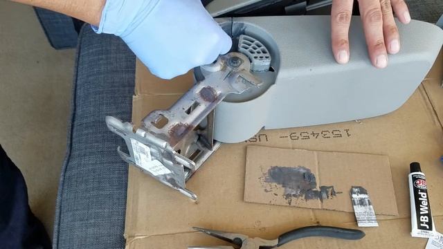 Chevy Cobalt Center Console repair смотреть онлайн