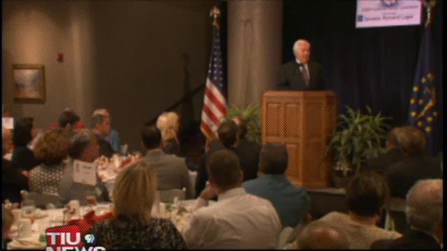 Senator Richard Lugar at the Bloomington Chamber of Commerce смотреть онлайн