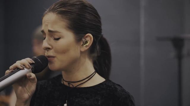 Nyusha / Нюша - Ночь (@Live, рассказ о создании песни) смотреть онлайн