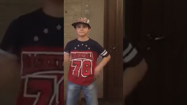 3 «Б» танцуем дома. смотреть онлайн