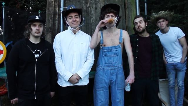REDNECK WRECKER - Lazy Low Card смотреть онлайн