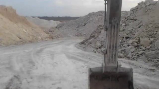 Экскаватор VOLVO делаем себе съезд