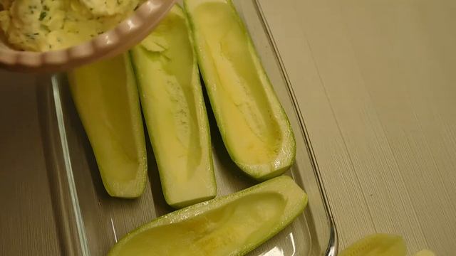 Кабачки фаршированные творогом с зеленью смотреть онлайн