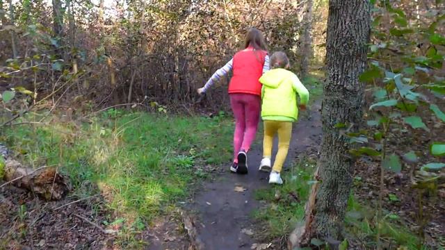 Jasmina si Melissa s-au RATACIT in PADURE ! смотреть онлайн
