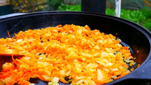 РАССОЛЬНИК РЫБНЫЙ в КАЗАНЕ на КОСТРЕ. ГУРМАНЫ РЫБНЫХ СУПОВ ЭТО ДЛЯ ВАС! смотреть онлайн