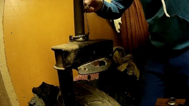 КАК ЗАМЕНИТЬ ПОДШИПНИКИ В РУЛЕ НА СКУТЕРЕ. КАК СНЯТЬ ВИЛКУ НА СКУТЕРЕ JAMAHA JOG смотреть онлайн