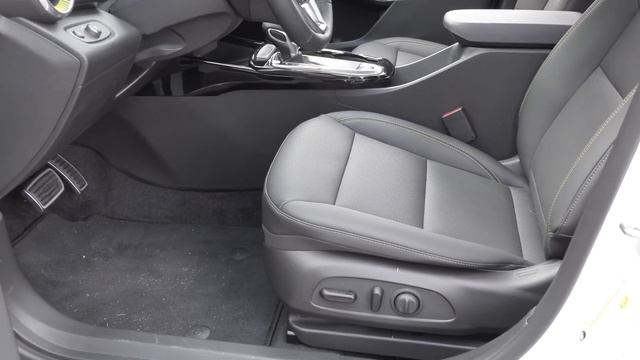 2024 Chevrolet Trax review // This one's a shocker. That price! смотреть онлайн