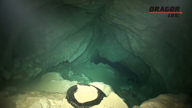 Cave diving Cetina in Croatia -109m смотреть онлайн